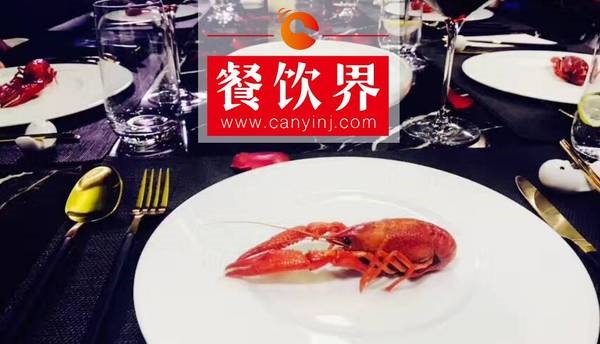 千億市場(chǎng)份額，十萬(wàn)餐飲人分食，小龍蝦市場(chǎng)是一道送命題？